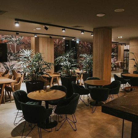 Howard Johnson Plaza La Ribera Ρεζιστένσια Εξωτερικό φωτογραφία