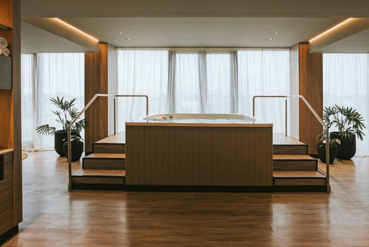 Howard Johnson Plaza La Ribera Ρεζιστένσια Εξωτερικό φωτογραφία