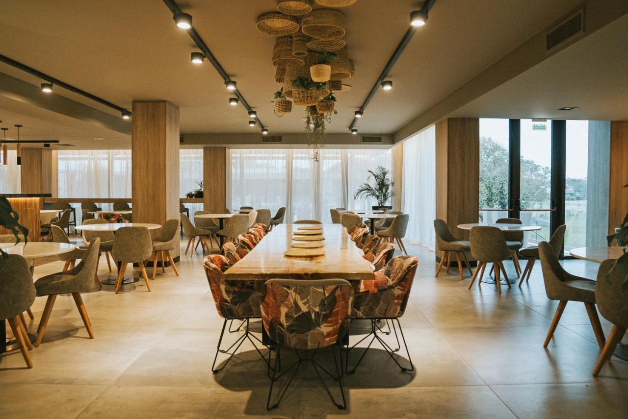 Howard Johnson Plaza La Ribera Ρεζιστένσια Εξωτερικό φωτογραφία