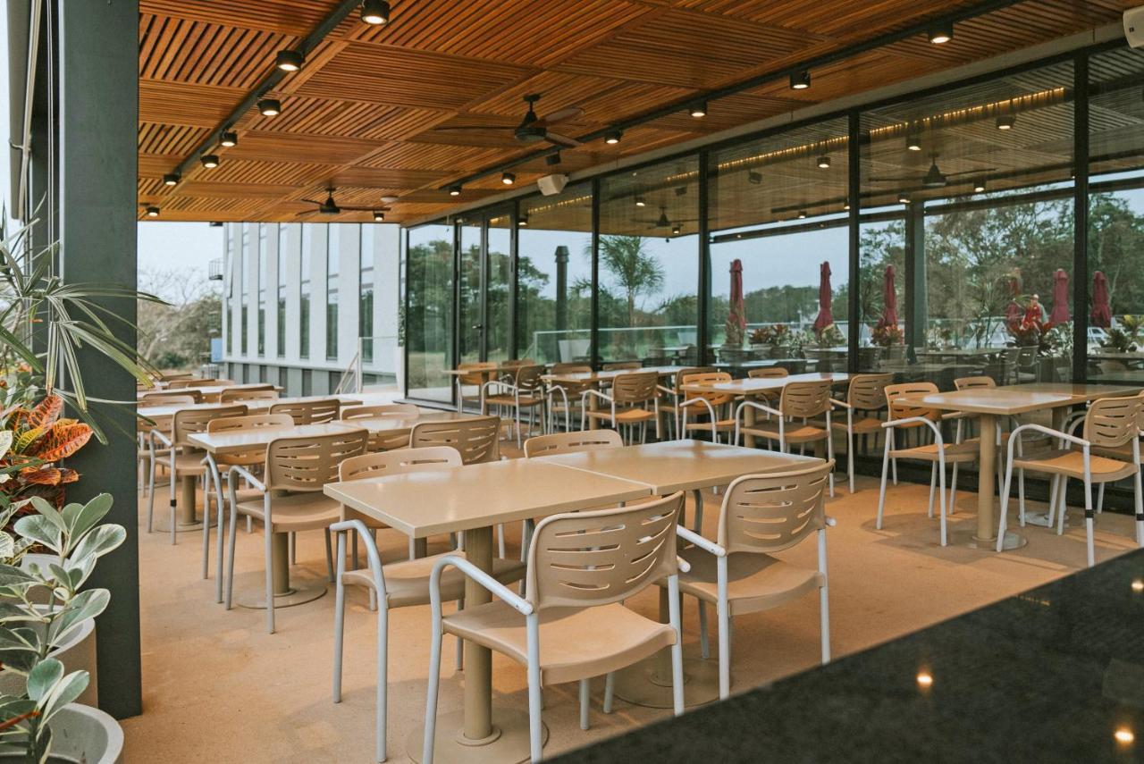Howard Johnson Plaza La Ribera Ρεζιστένσια Εξωτερικό φωτογραφία